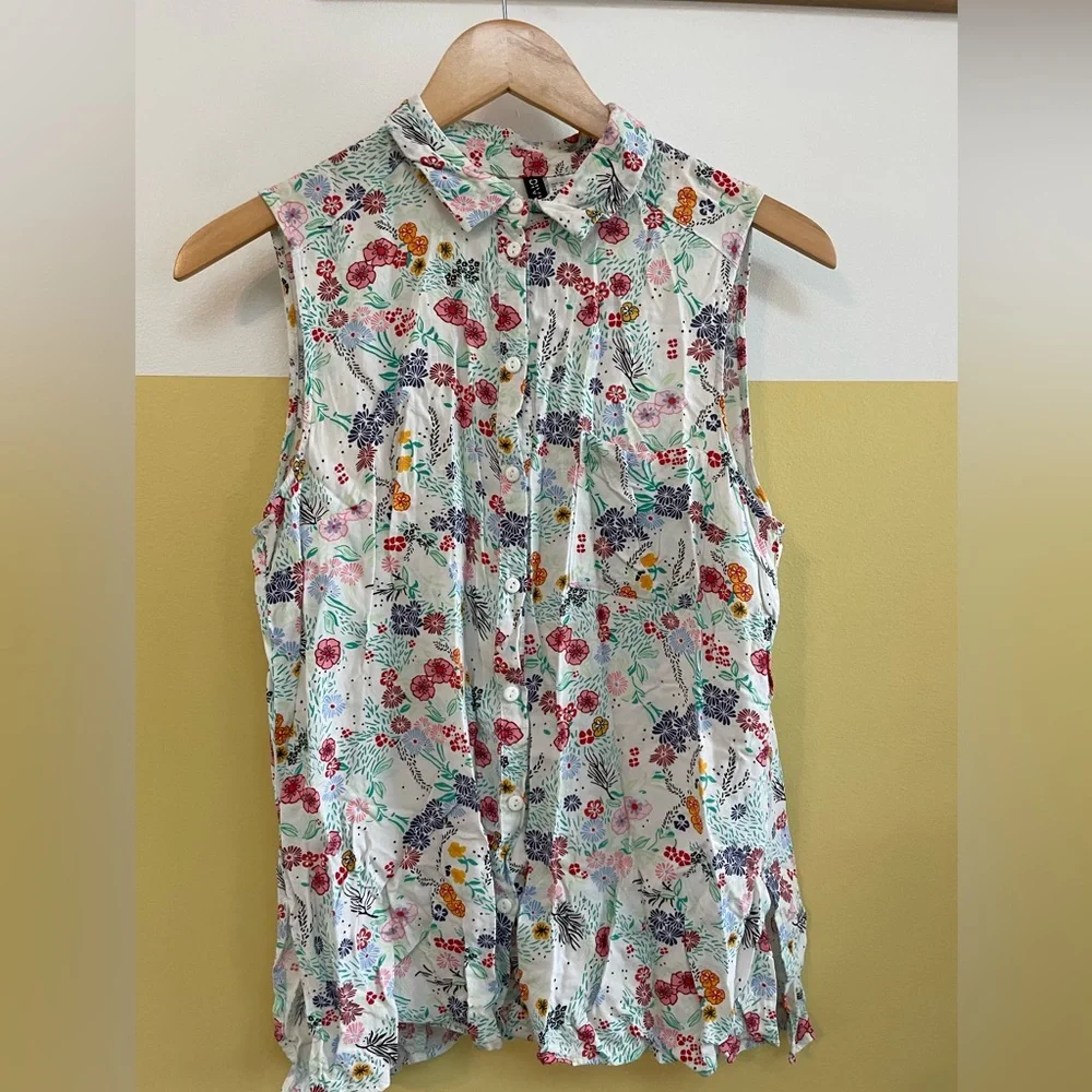 H&M Divided Womens 10 Button-down tank - Picture 1 of 4